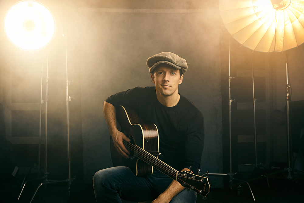 Jason-Mraz-2018-Press-Photo-2---Photo-Credit-Justin-Bettman