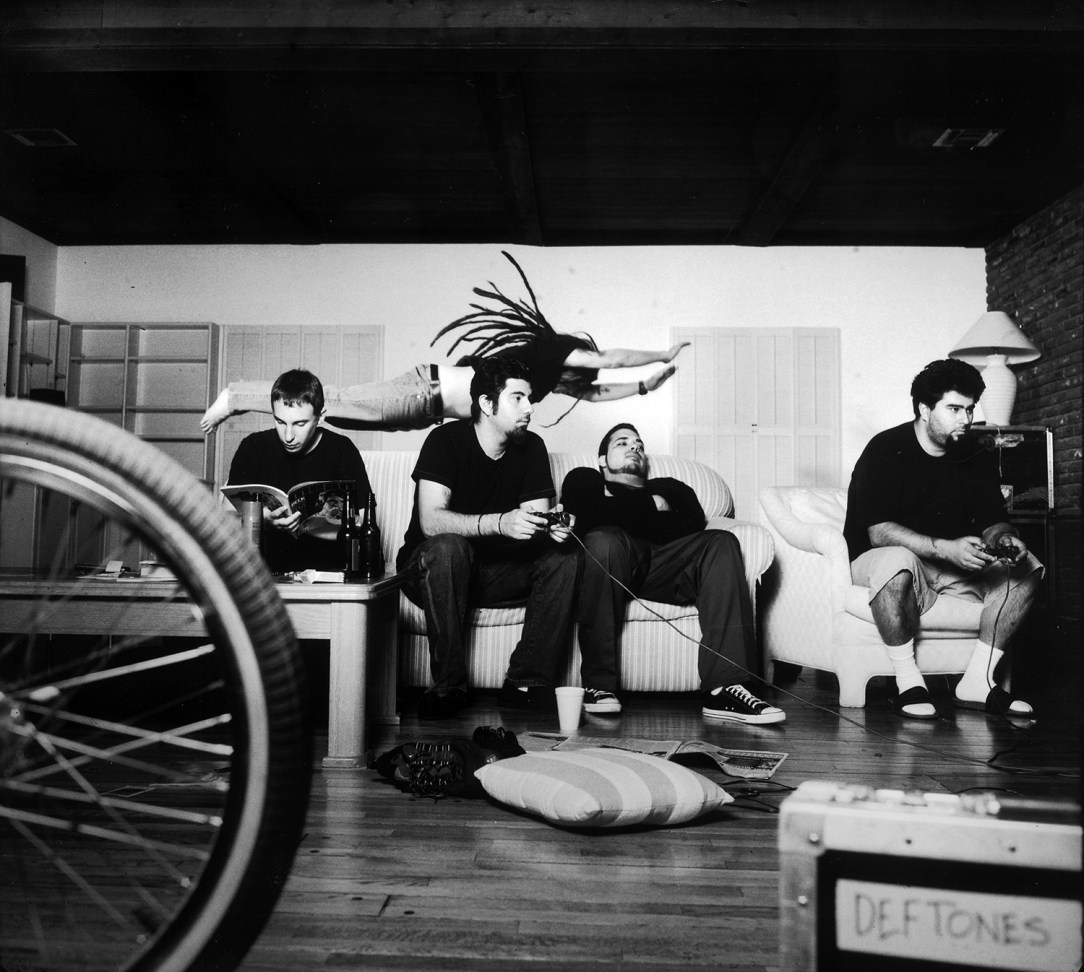 Deftones_2000_Photo by James Minchin_bw1